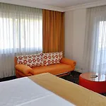Orient Life 4*